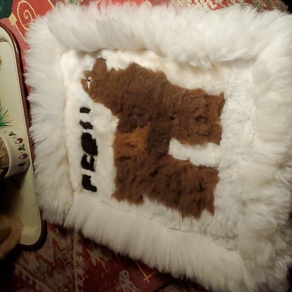 ❣️RESERVED❣️Authentic Llama Fur Wall Hanging PERU - Picture 5 of 9